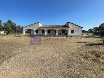 Casa chalet en Venta en Casar de Cáceres