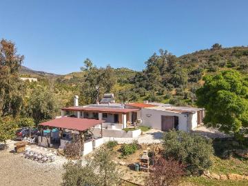 Casa chalet en Venta en Casarabonela
