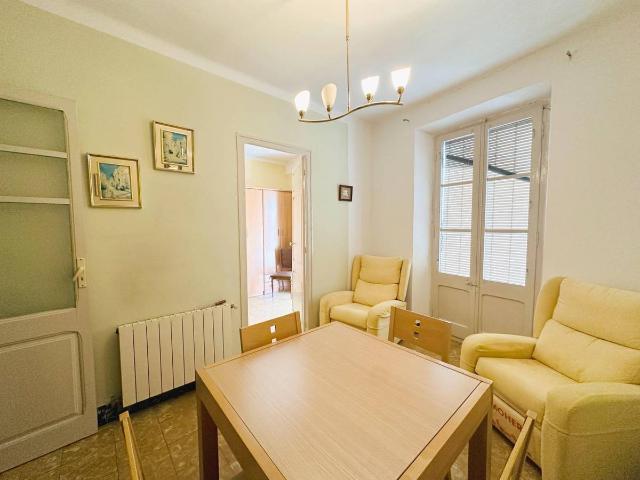 Casa chalet en Venta en Casc Antic