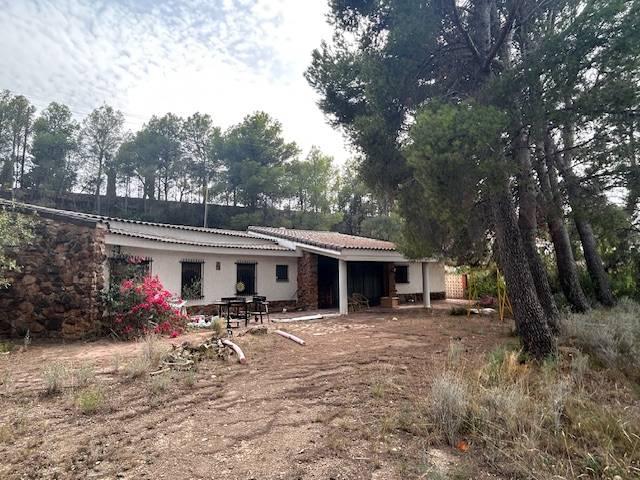 Casa chalet en Venta en Casco Urbano