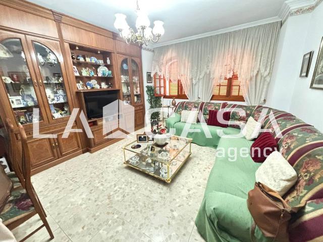 Casa chalet en Venta en Casco Antiguo