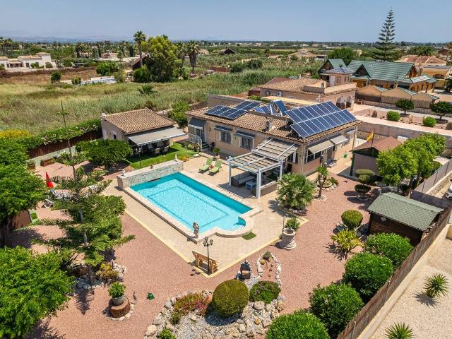 Casa chalet en Venta en Catral