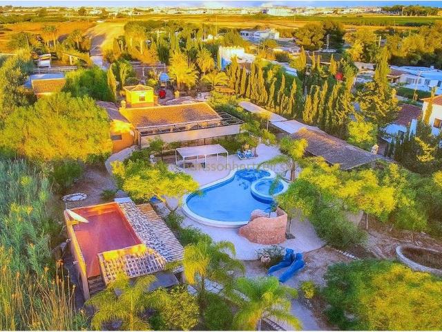 Casa chalet en Venta en Catral
