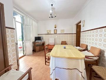 Plaza de Neptuno - Cuarto de servicio, Cocina equipada