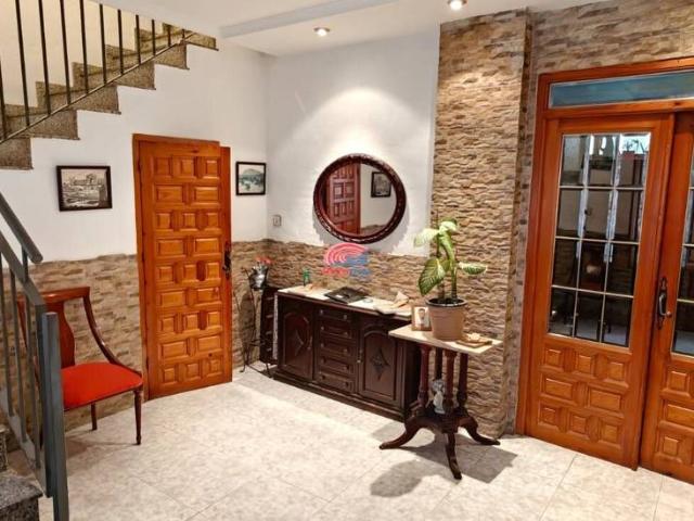 Casa chalet en Venta en Centro El Castillo