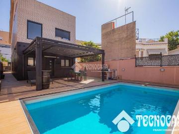 Casa chalet en Venta en Centre