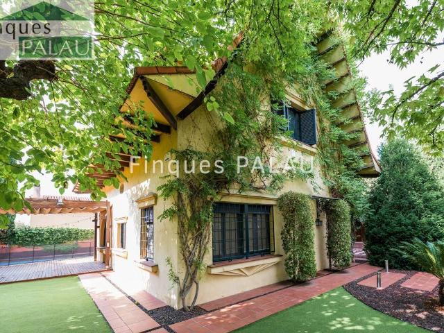 Casa chalet en Venta en Centre