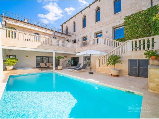 Casa chalet en Venta en Centre Històric
