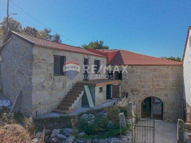 Casa chalet en Venta en Cenlle
