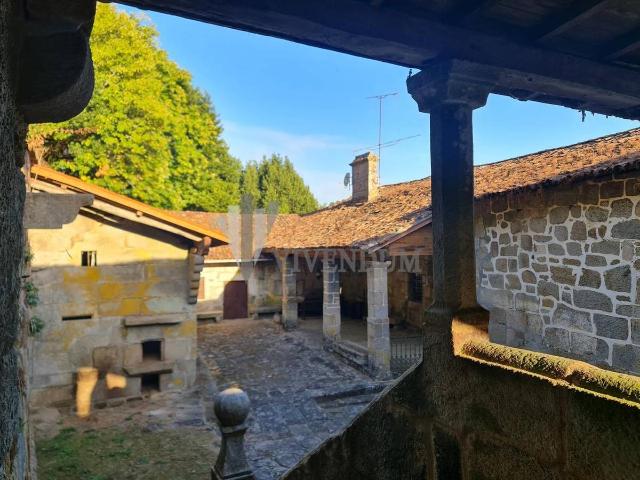 Casa chalet en Venta en Cenlle