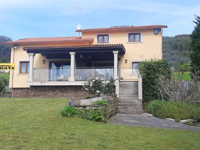 Casa chalet en Venta en Cedeira