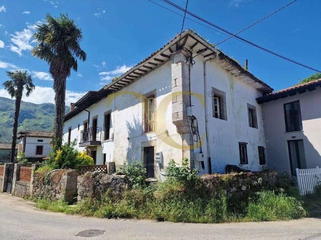 Casa chalet en Venta en Celorio Poó Parres