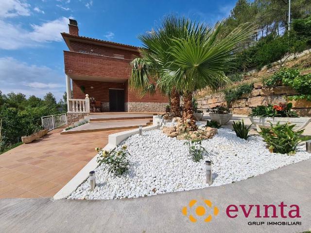Casa chalet en Venta en Cervelló
