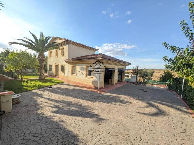Casa chalet en Venta en Ceres Golf