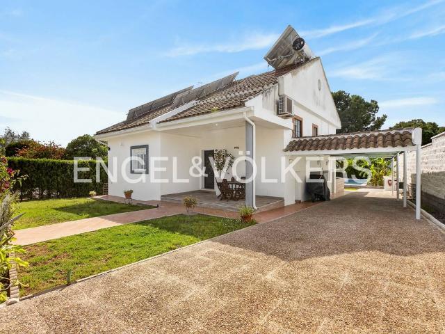 Casa chalet en Venta en Cerros de Montequinto