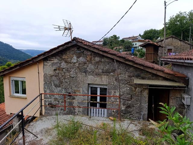 Casa chalet en Venta en Chantada