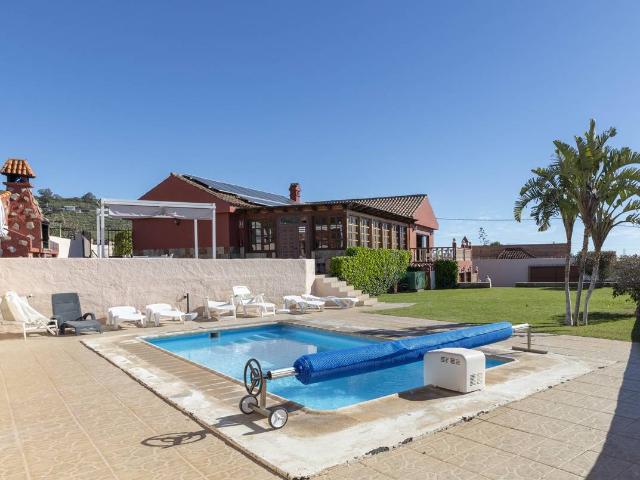 Casa chalet en Venta en Charco del Pino