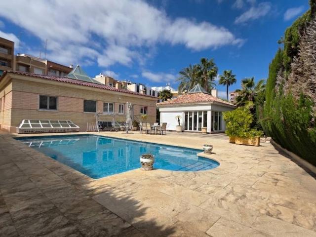 Casa chalet en Venta en Ciutat Jardí Torreta Verdí