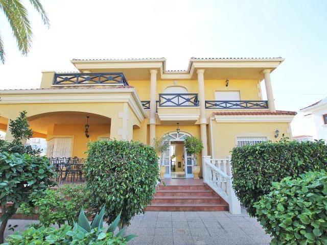 Casa chalet en Venta en Ciutat Jardí Torreta Verdí