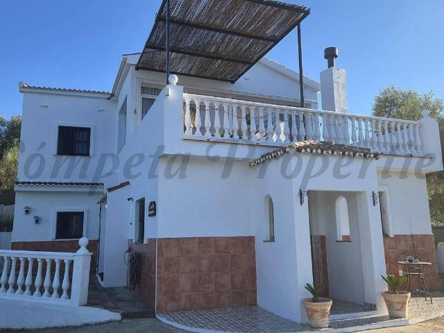 Casa chalet en Venta en Comares