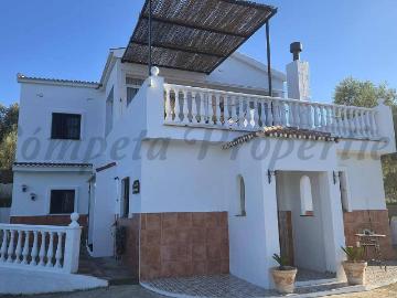 Casa chalet en Venta en Comares