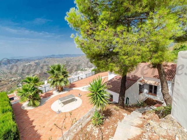Casa chalet en Venta en Cómpeta
