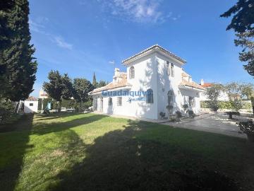 Casa chalet en Venta en Condequinto