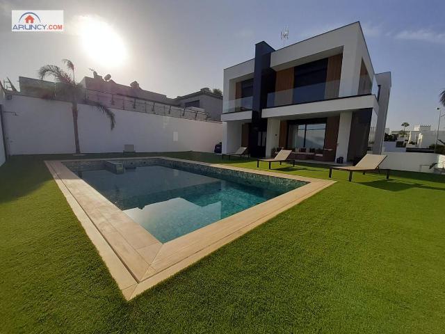 Casa chalet en Venta en Condequinto