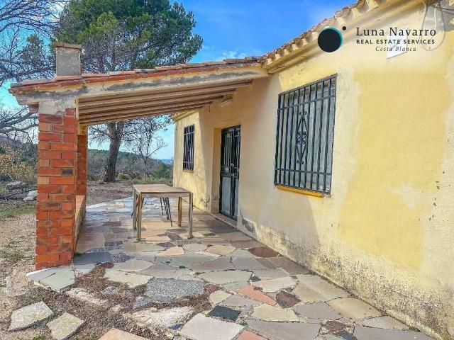 Casa chalet en Venta en Confrides
