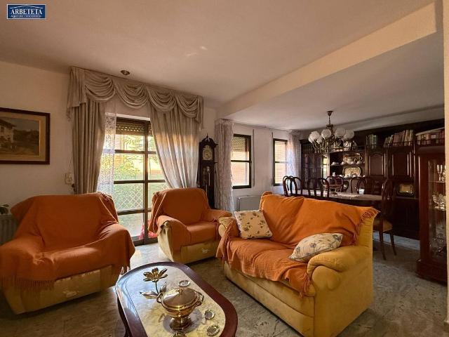 Casa chalet en Venta en Constitución Balconcillo