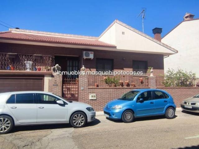 Casa chalet en Venta en Cobeja