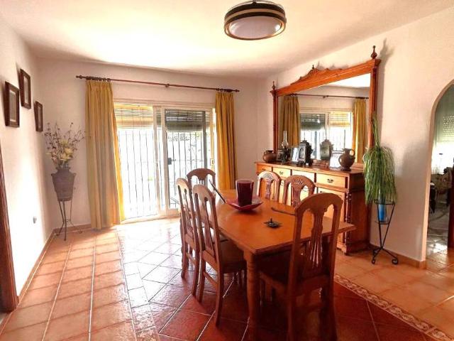 Casa chalet en Venta en Coín