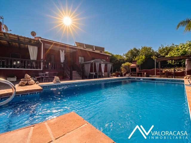 Casa chalet en Venta en Coín