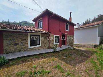 Casa chalet en Venta en Colunga