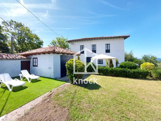 Casa chalet en Venta en Colunga