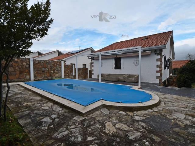 Casa chalet en Venta en Colmenar del Arroyo