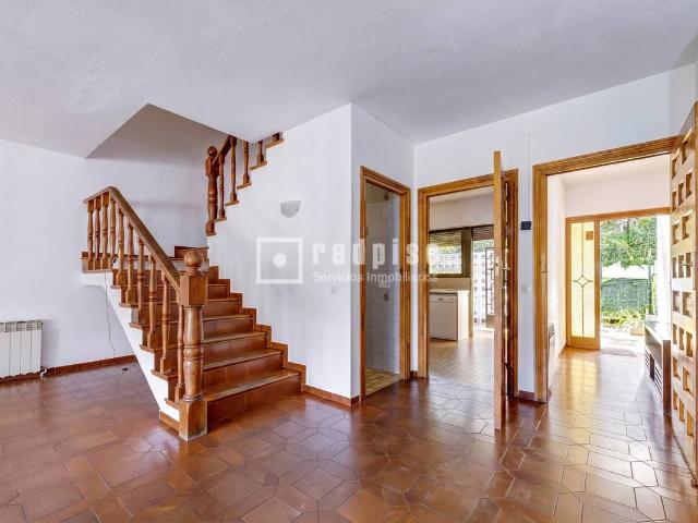 Casa chalet en Venta en Colonia