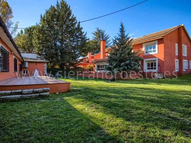 Casa chalet en Venta en Colonia