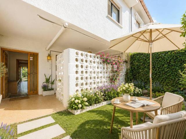 Casa chalet en Venta en Colonia