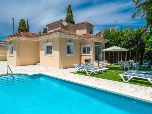 Casa chalet en Venta en Cortijo de Maza Finca Monsalvez El Olivar