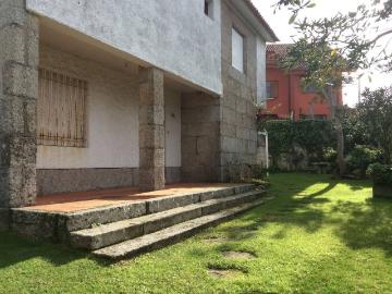 Casa chalet en Venta en Coruxo Oia Saiáns