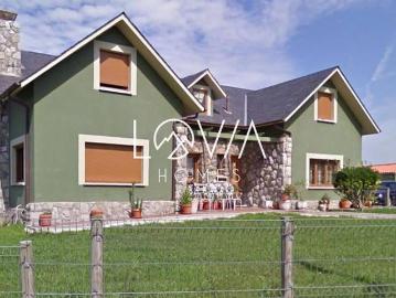 Casa chalet en Venta en Corvera de Asturias