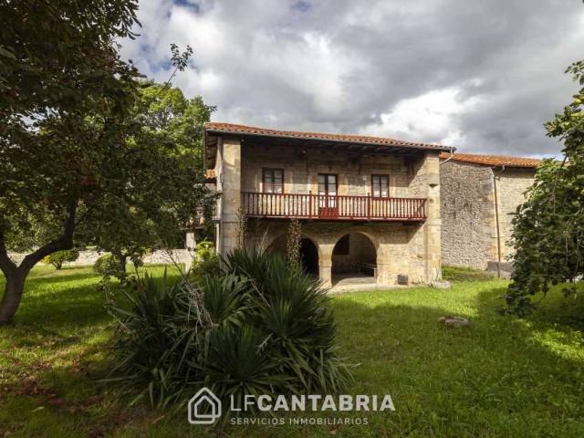 Casa chalet en Venta en Corvera de Toranzo