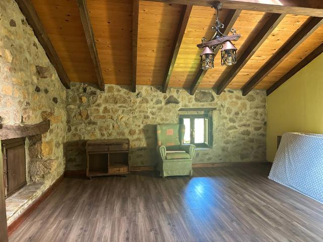 Casa chalet en Venta en Corvera de Toranzo