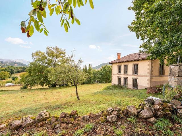 Casa chalet en Venta en Corvera de Toranzo