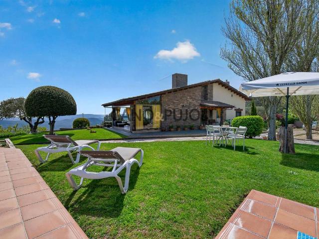Casa chalet en Venta en Corbera de Llobregat