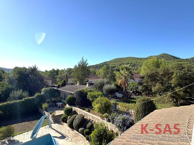 Casa chalet en Venta en Corbera de Llobregat
