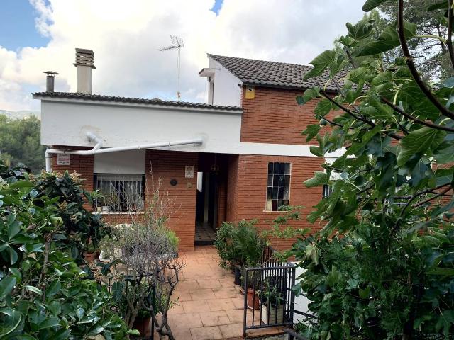 Casa chalet en Venta en Corbera de Llobregat