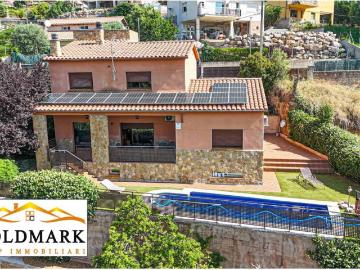 Casa chalet en Venta en Corbera de Llobregat