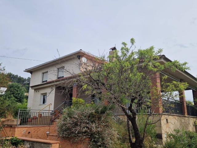 Casa chalet en Venta en Corbera de Llobregat